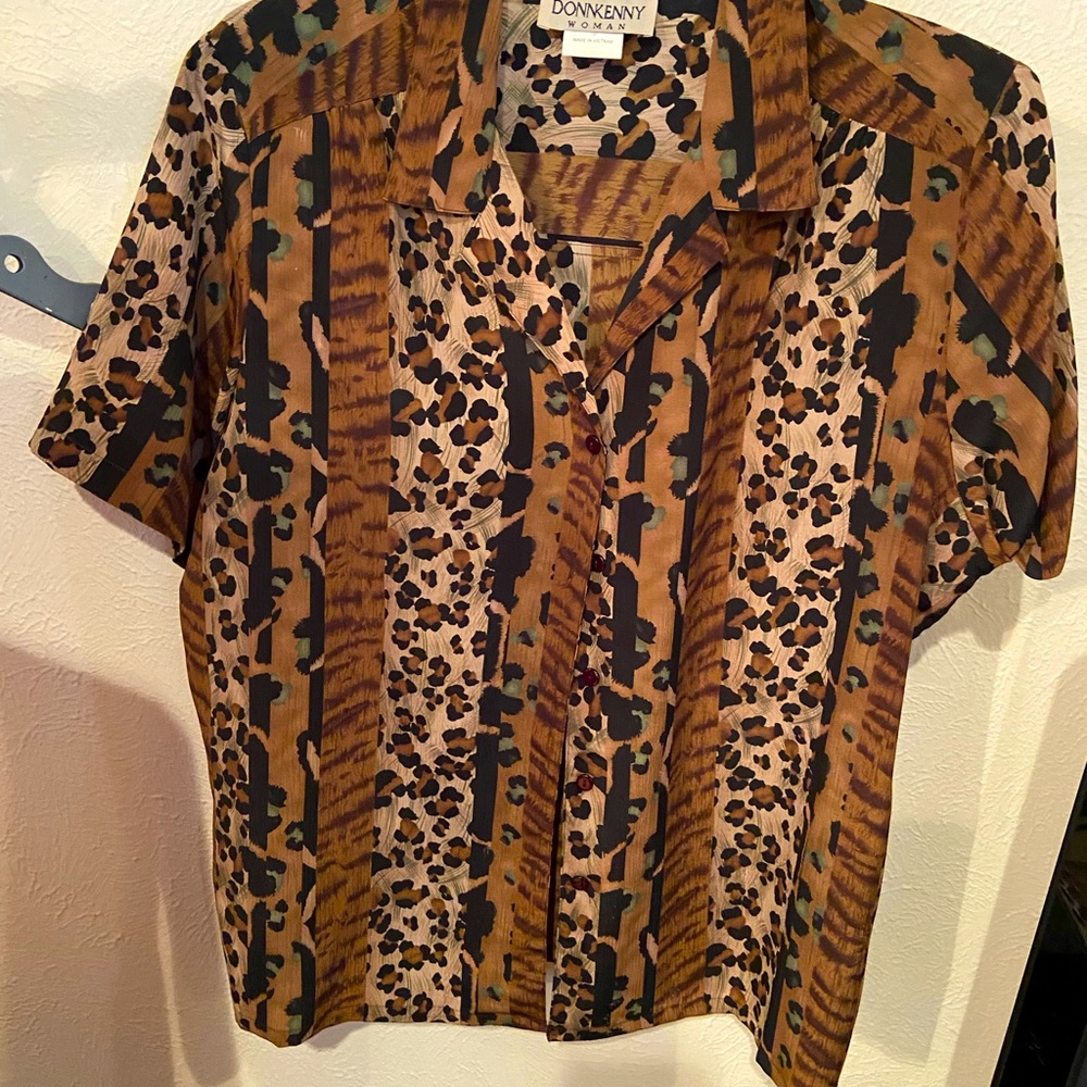 Like New Ladies Top